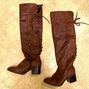 BROWN OVER THE KNEE Boots 👢